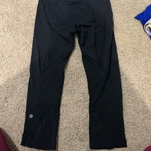 Lululemon crops in black